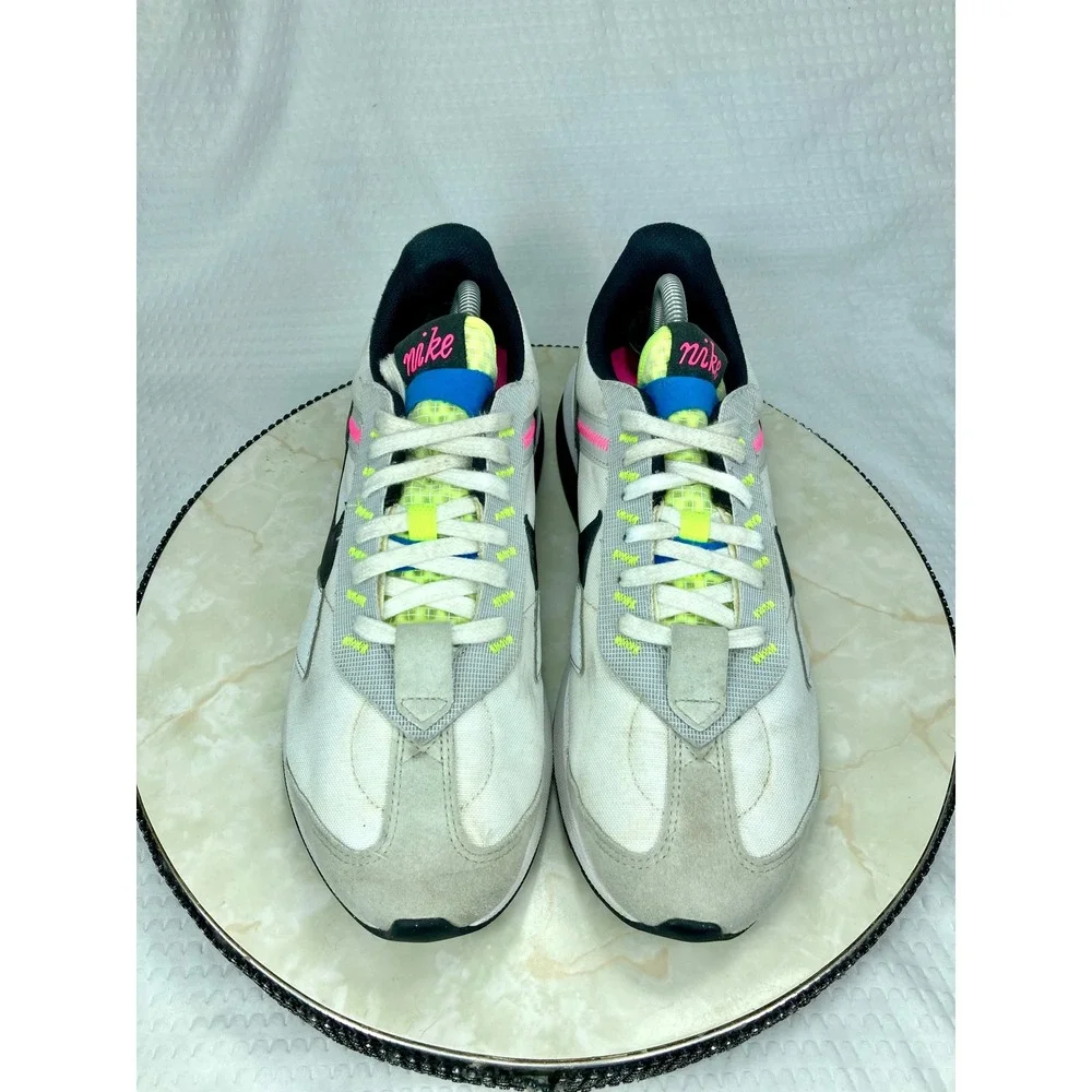 Nike Air Max Pre-Day Running Shoes Mens 10 White Platinum Volt Sporty Sneakers
